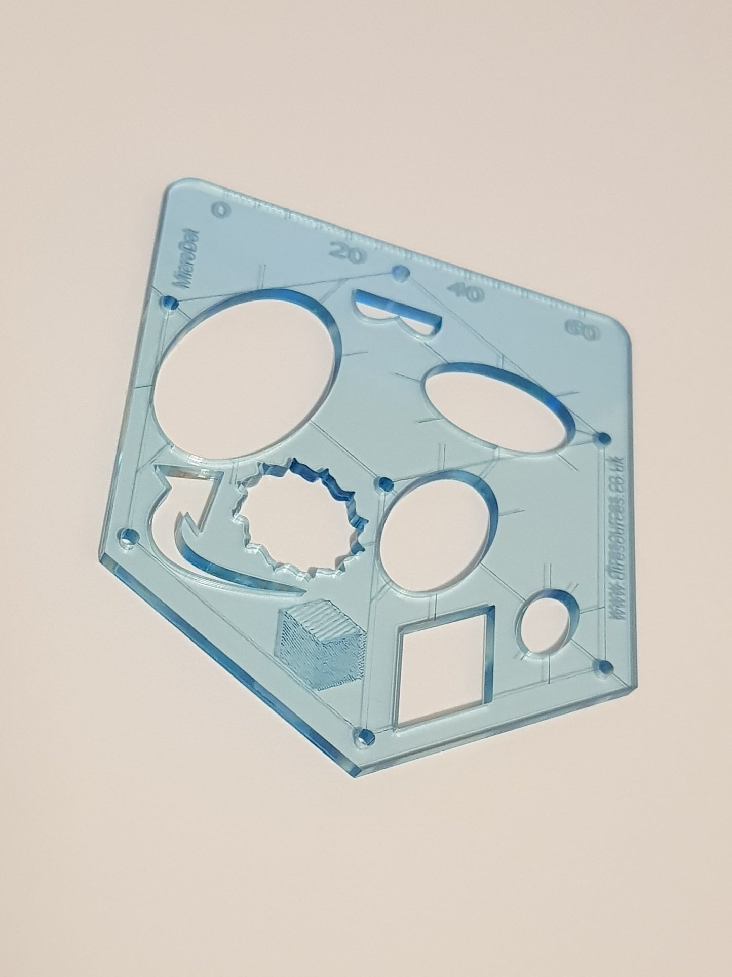 Class pack of 25 Microdot® Isometric stencils